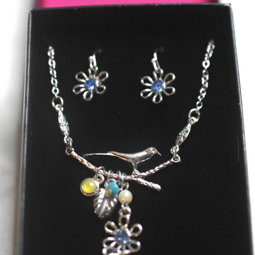NIB PMB Bird On Branch  16" Pendant Necklace Blue Crystal Floral Hook Earrings